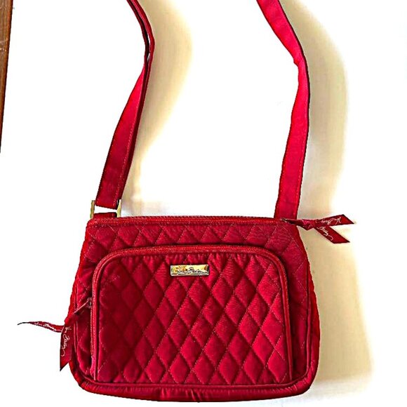 Solid Red Quilted Vera Bradley Crossbody Bag Purse - small pristine condition - Picture 1 of 7